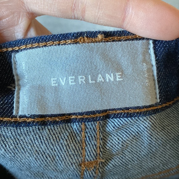 Like new Everlane ankle 24” dark wash - Picture 3 of 8